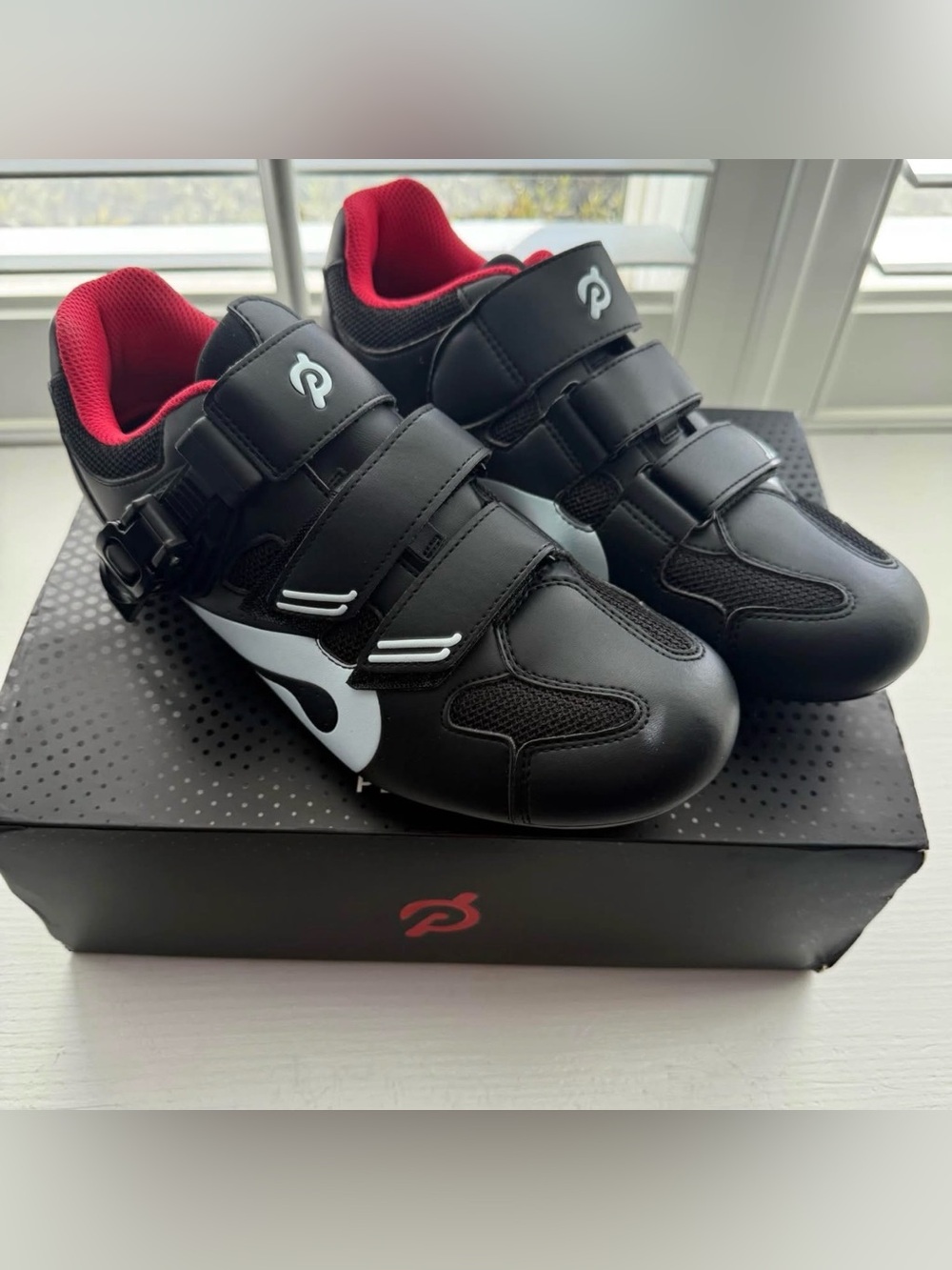 NEW Peloton Cycling Shoes EU 42 US Men’s 9 / Women’s 11 Indoor Spin Bike NIB